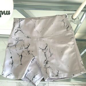 Buff bunny small short